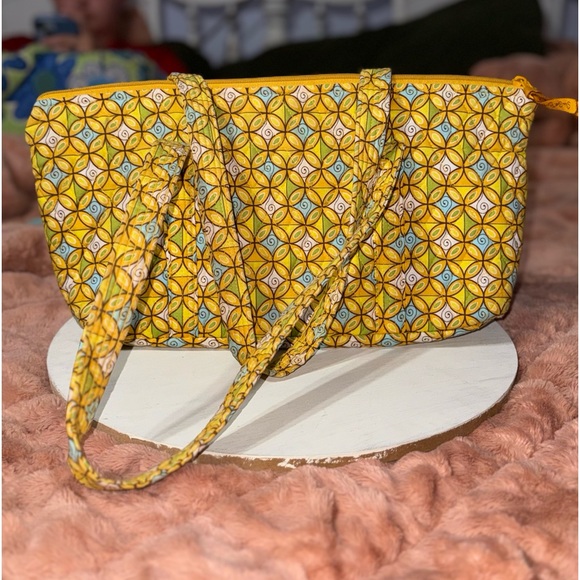 She's Got Baggage Large Yellow Print Multi-Pocket Sunflower Tote Bag - Picture 6 of 6